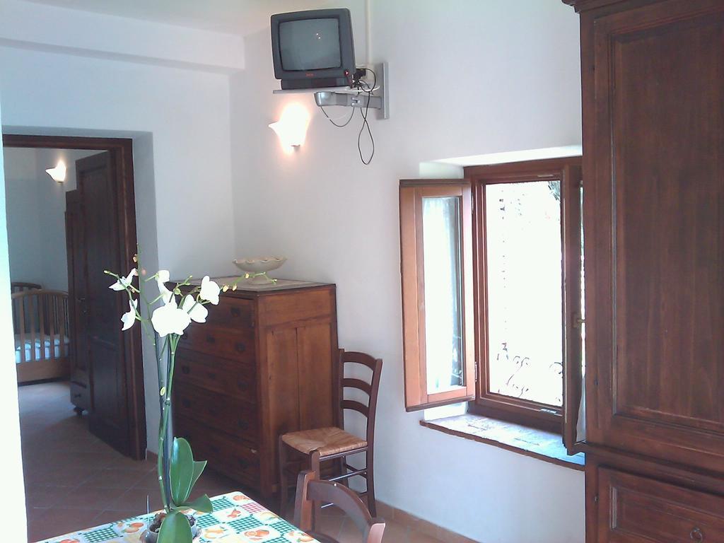 Agriturismo Il Poggiolo 몬테메라노 외부 사진