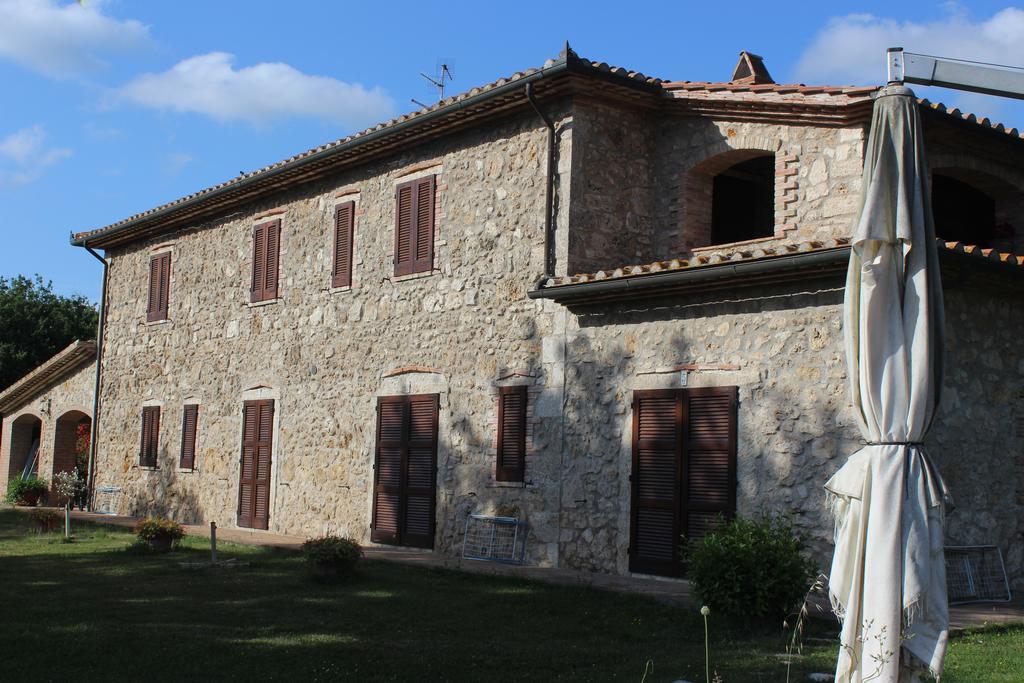 Agriturismo Il Poggiolo 몬테메라노 외부 사진