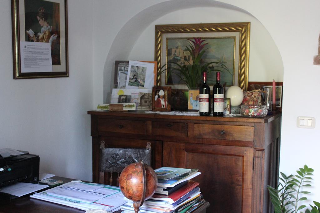 Agriturismo Il Poggiolo 몬테메라노 외부 사진